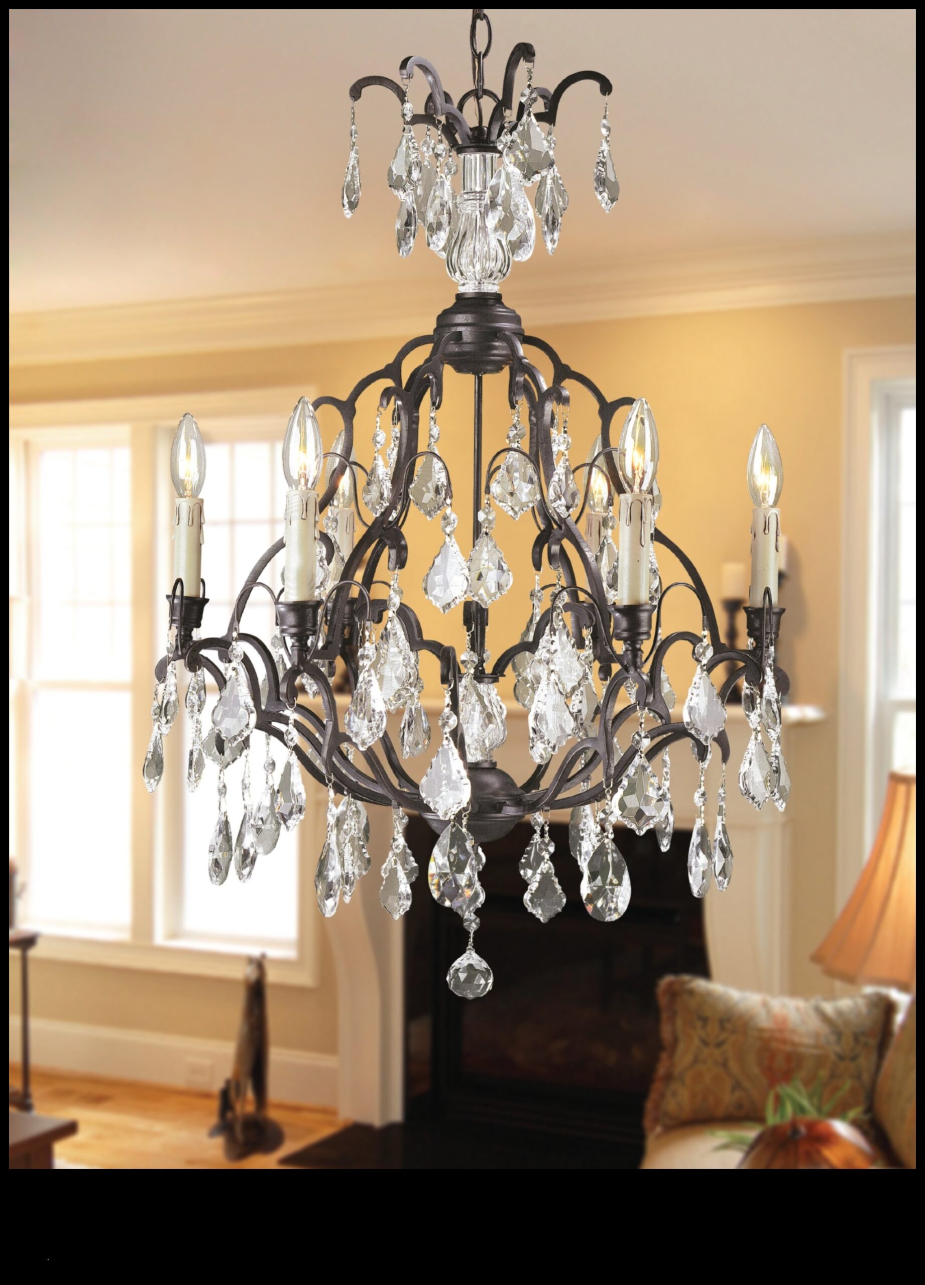Crystal Dreams: Stylish Homes with Crystal Chandeliers